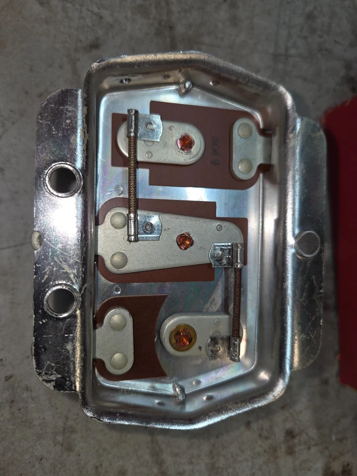 Standard Ignition Products 6 volt VR-4 Voltage Regulator - Image 3 of 4