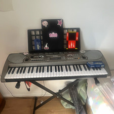 Yamaha PSR-E253 61-Key Full Size Keyboard w/ Built-in Speakers & X-Stand Grey