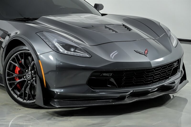 2018 Watkins Glen Gray Metallic Chevrolet Corvette   | C7 Corvette Photo 3