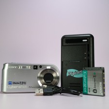 Sony Digital Camera Cybershot DSC-P200 7.2MP Silver Tested W/ Battery + Charger