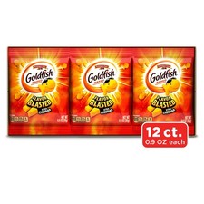 Extra Cheesy Flavor Blasted Crackers Snack Packs 12 Count Multipack