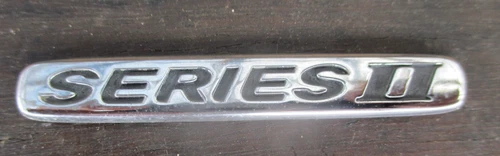 GENUINE HOLDEN VT VX SERIES 2 BOOT BADGE ONLY - Picture 1 of 3