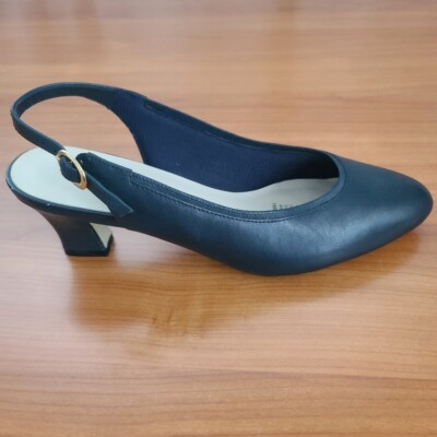 9.2.5 SOFT Women s Black Leather Mid Heel Pumps Size 8M Classic Dress Shoes