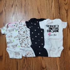 Gerber Onesies Baby Girl Size Newborn 4pcs Shortsleeve