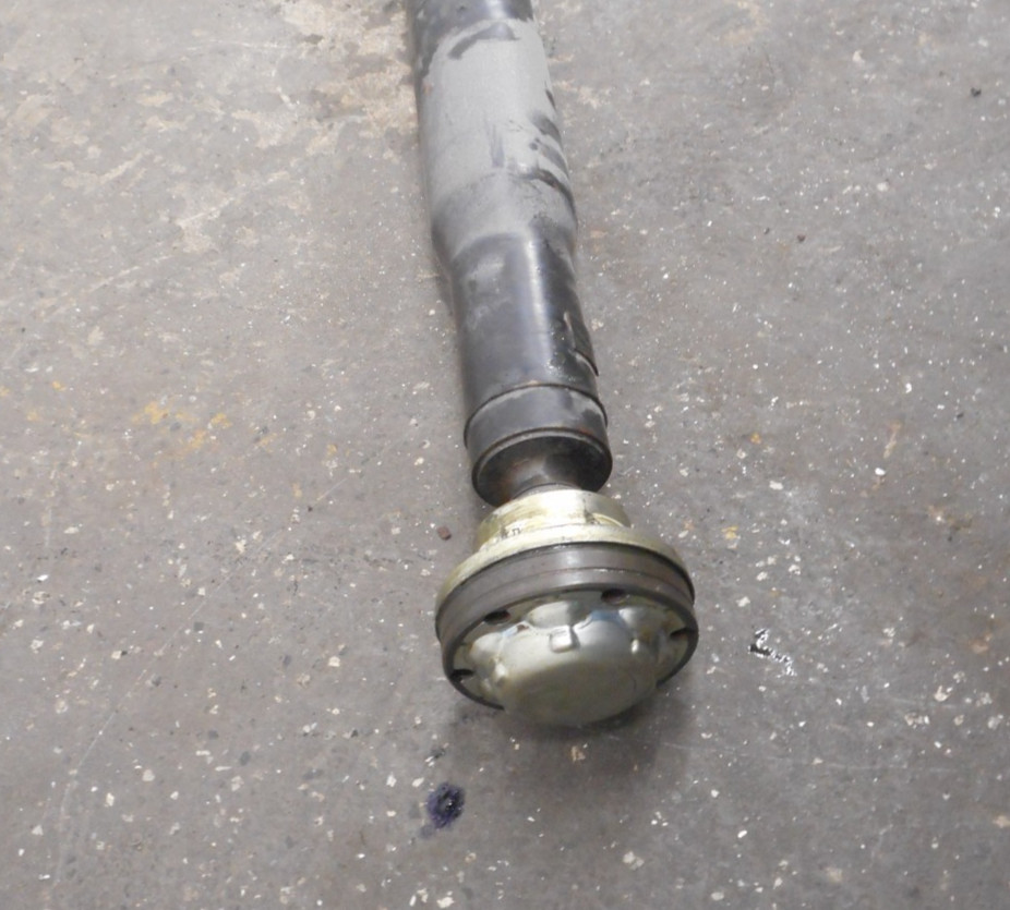 2017 17 Maserati Ghibli RWD Rear Drive Shaft OEM 06700085450