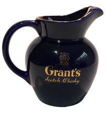 GRANT'S SCOTCH WHISKY Jug Collectable Blue & Gold Ceramic Wade England 16 cm