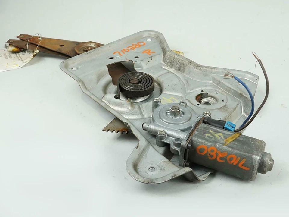 Chevrolet Monte Carlo 1995-1999 regulador de ventana eléctrica con motor delantero derecho Foto 3 de 4