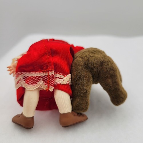 Vintage Hallmark Keepsake Christmas Ornament - JULIANNE & TEDDY 1993 - Picture 5 of 8