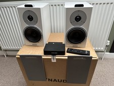 Dynaudio Xeo 4 Active Bookshelf speakers (pair) - Satin White with Connect unit 