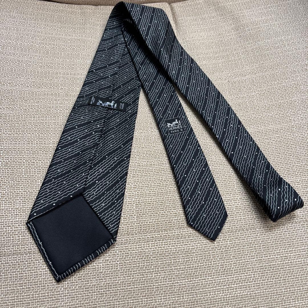 Hermes Dot Tie Silk Standard Width Pattern - image 3