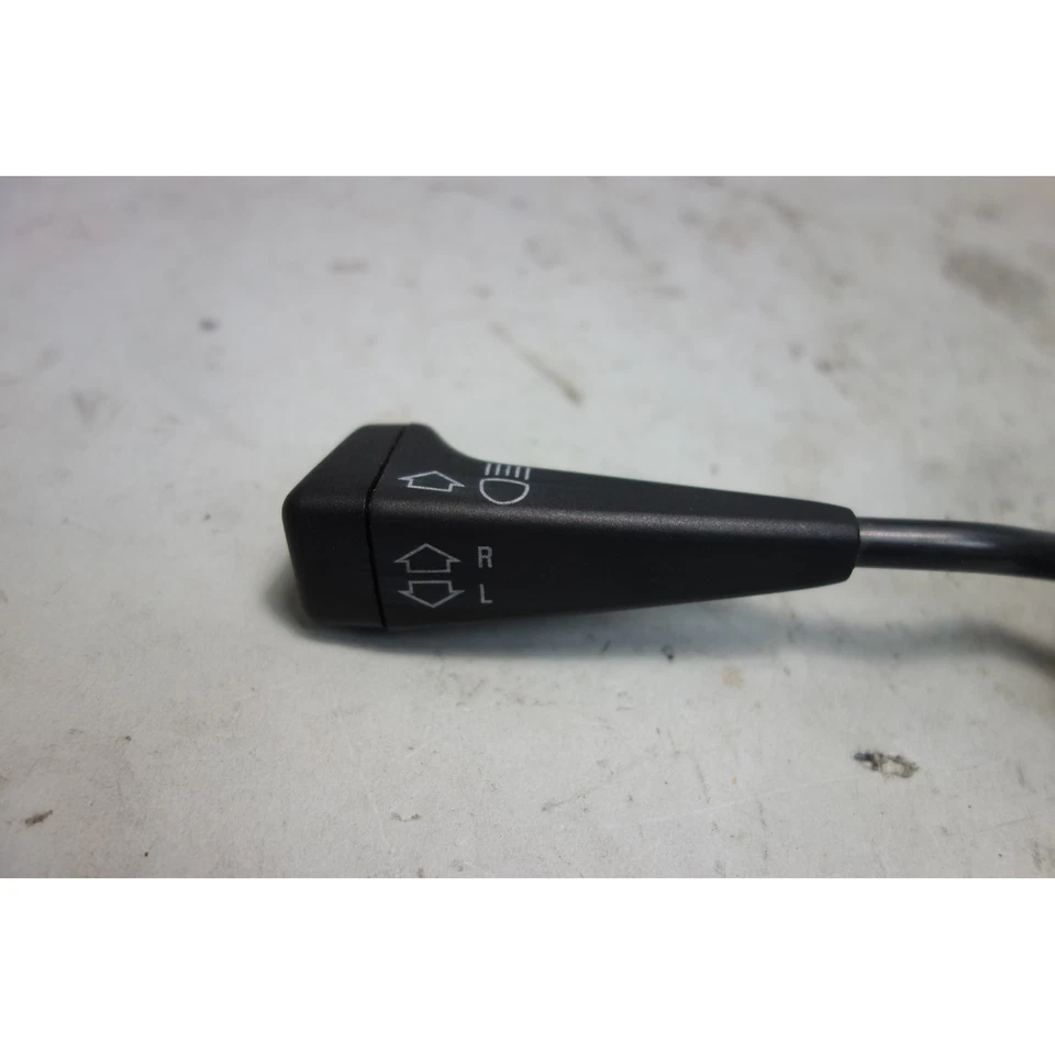 BMW E28 1982-1985 Serie 5 Interruptor de columna de señal de giro temprana Tallo OEM Foto 3 de 3