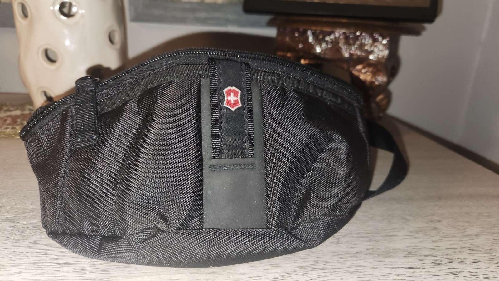 VICTORINOX  Black Sport And Travel Waist Pack Fanny Pack 3 P