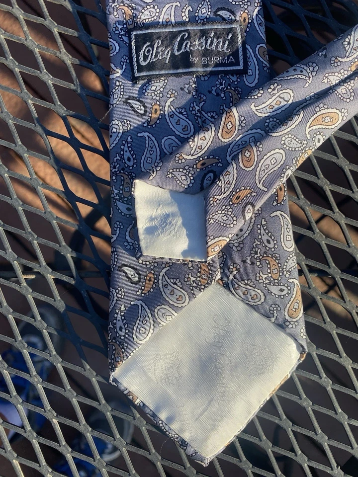 Corbata Oleg Cassini de Birmania azul cachemir bronceado vintage 59x3,25 hecha en EE. UU. Foto 2 de 4