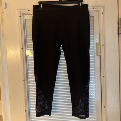 Fabletics Black Lace Bottom Leggings Medium Pre-owned Very Nice  