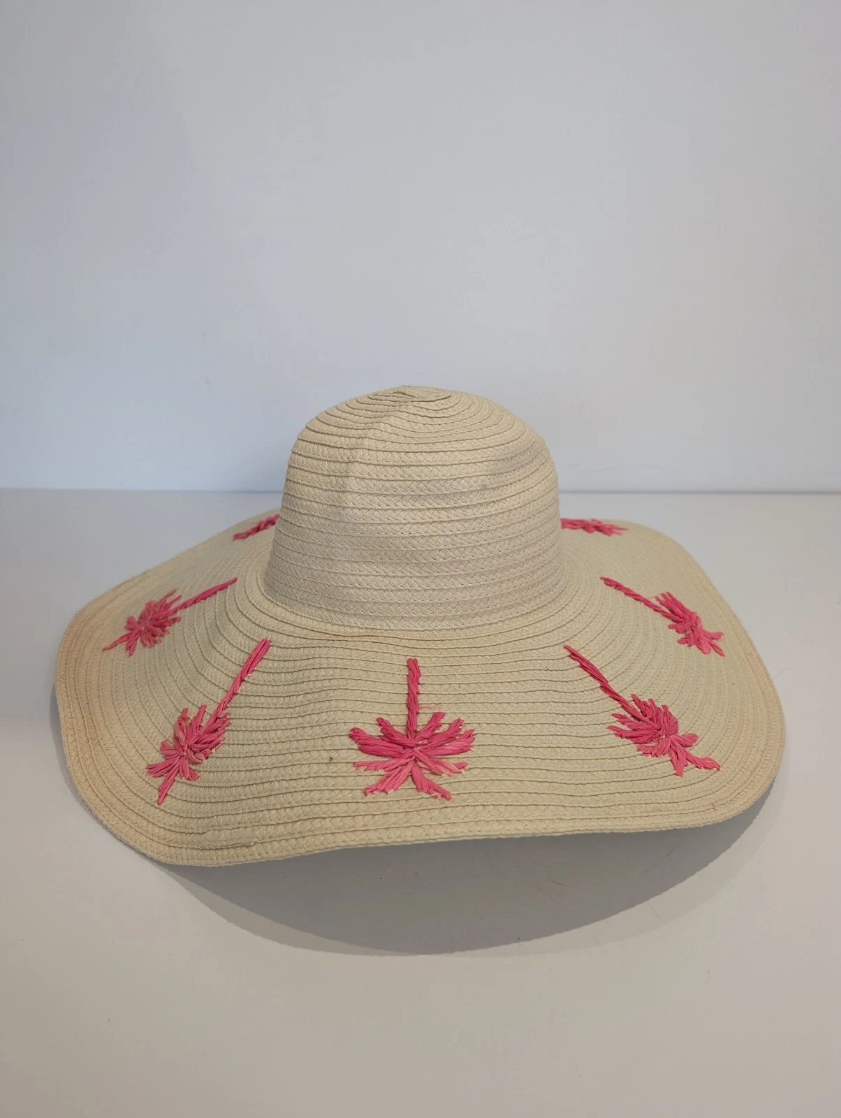 M&S Sun Hat Women's Size M-L Natural Paper Palm Tree Embroidery Extra Wide Brim
