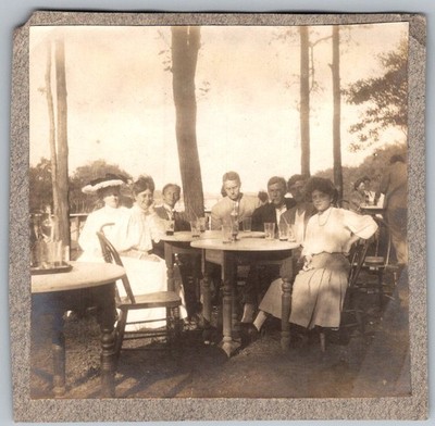 Vtg B&W Snapshot Group & Woman In White Edwardian Style Dresses At Cafe 1920s