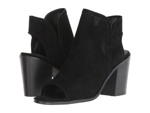 steve madden block heel booties