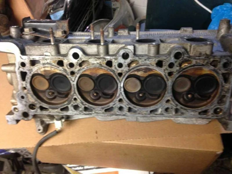 Culata de conductor 8-280 4,6 L gasolina compatible con 01-11 Lincoln & Town Car 61911 Foto 2 de 4