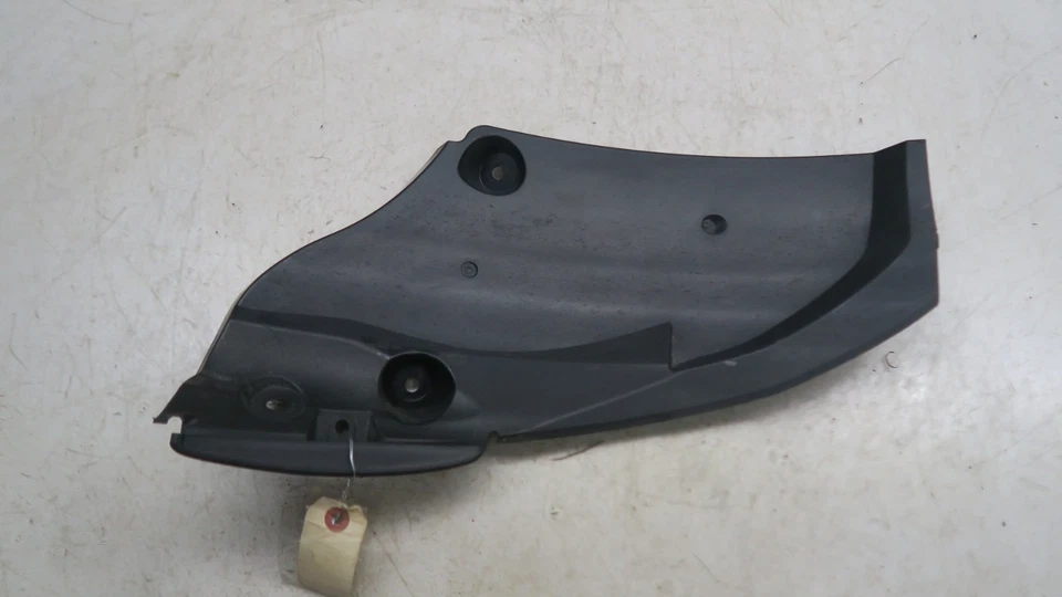 Parachoques trasero derecho protector contra salpicaduras Mazda MX-5 Miata 2016-2024 OEM N24350341 Foto 2 de 4