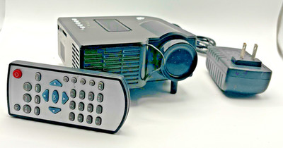 Portable Mini LED Entertainment Projector LCD Image System Projects Up To 60''