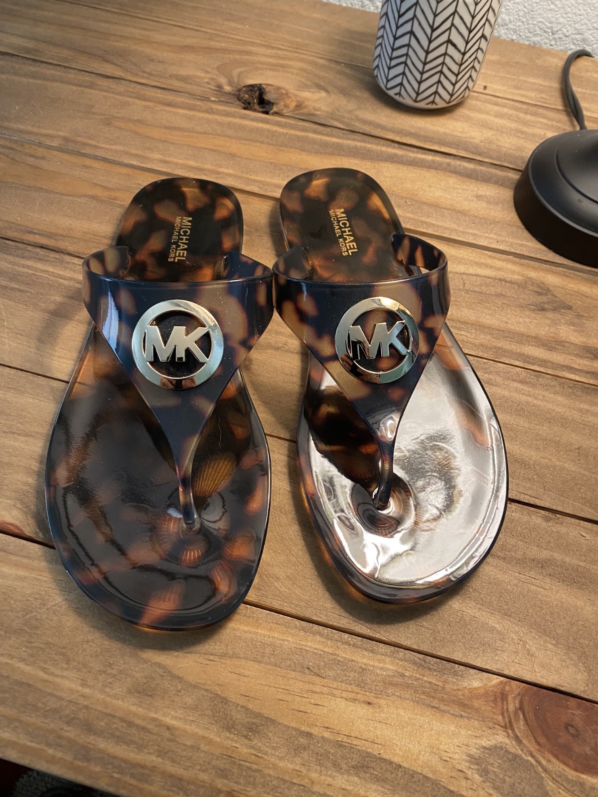 michael kors sandals size 8