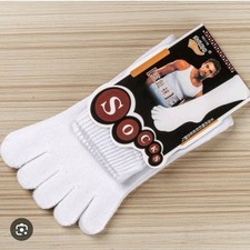 Men's Women's Socks pair of white breathable cotton toe socks separate each toe