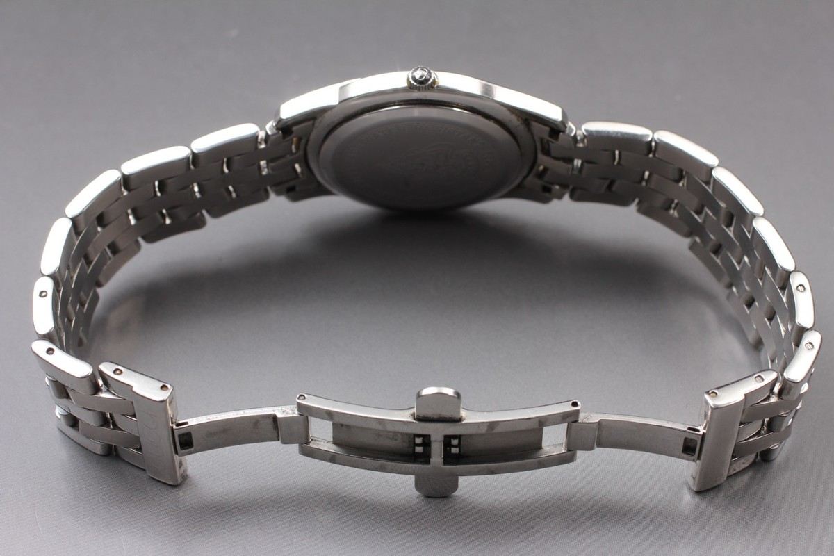 Near MINT] GUCCI 5500M Silver Roman Dial Date 35mm Quartz Men's
