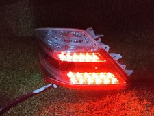 Feu arrière Honda LEGEND