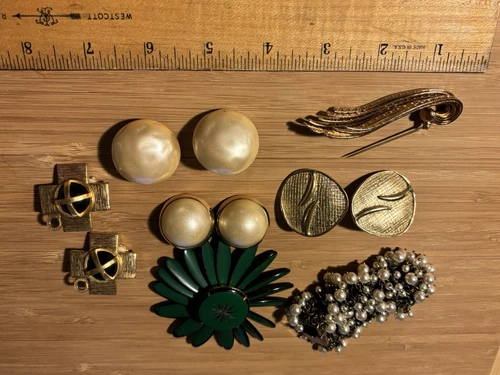 LOT VTG Jewelry Earring Brooch Bracelet Trifari Carolee Richelieu Rose Napier