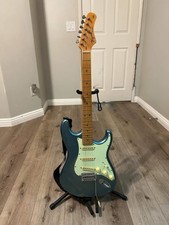 Tagima Tw Series 530 Blue Guitar Stand Henry Heller Guitar Case