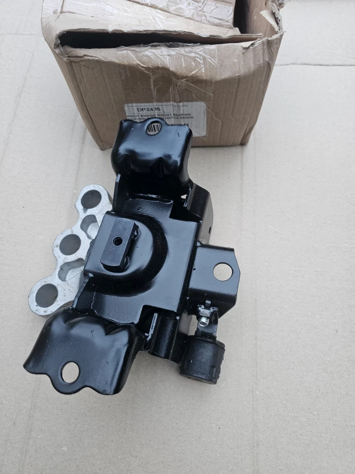 BEARING RIGHT ENGINE MOUNT FOR CHEVROLET AVEO HATCH SEDAN 2011-2015 - Image 2 of 4