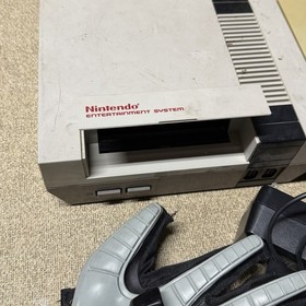 Nintendo NES Power Glove Console Bundle Lot CONTROLLERS JOYSTICK LOOK RARE
