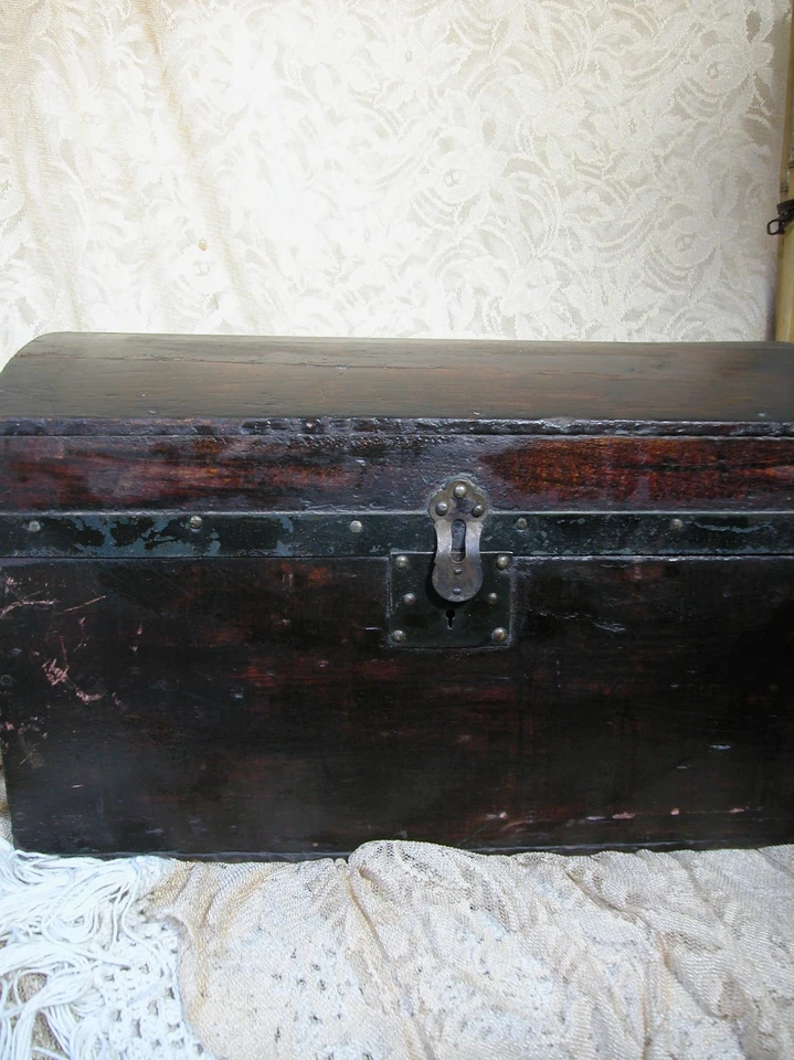 Antique Wood Doll Trunk Lift Out Tray 16" Long 9" Tall 1800's - Image 4 of 4