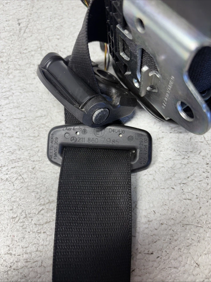 03-06 Cinturón de seguridad delantero izquierdo lado conductor mercedes w211 e500 e55 cls500 negro fabricante de equipos originales Foto 2 de 4