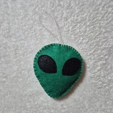 Handmade Felt Alien Ornament Cute Green Space Alien Decor ET Green Sci-fi UFO