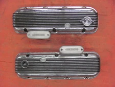 Cal Custom Finned Aluminum Valve Covers with Offenhauser Breathers 396 427 454