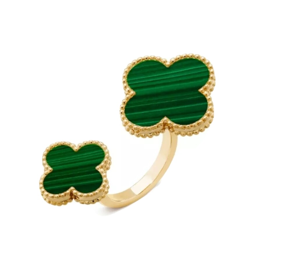 VAN CLEEF ARPELS 18K GOLD Alhambra MAGIC Malachite Between Fingers