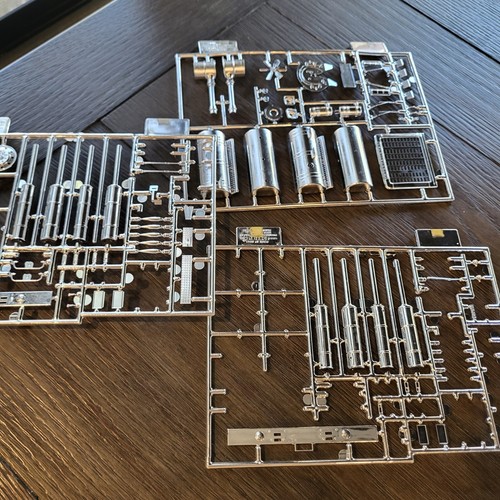 Ertl International Transtar 4300 Eagle Kit # 8025 Parts Only Started Incomplete - Bild 5 von 5