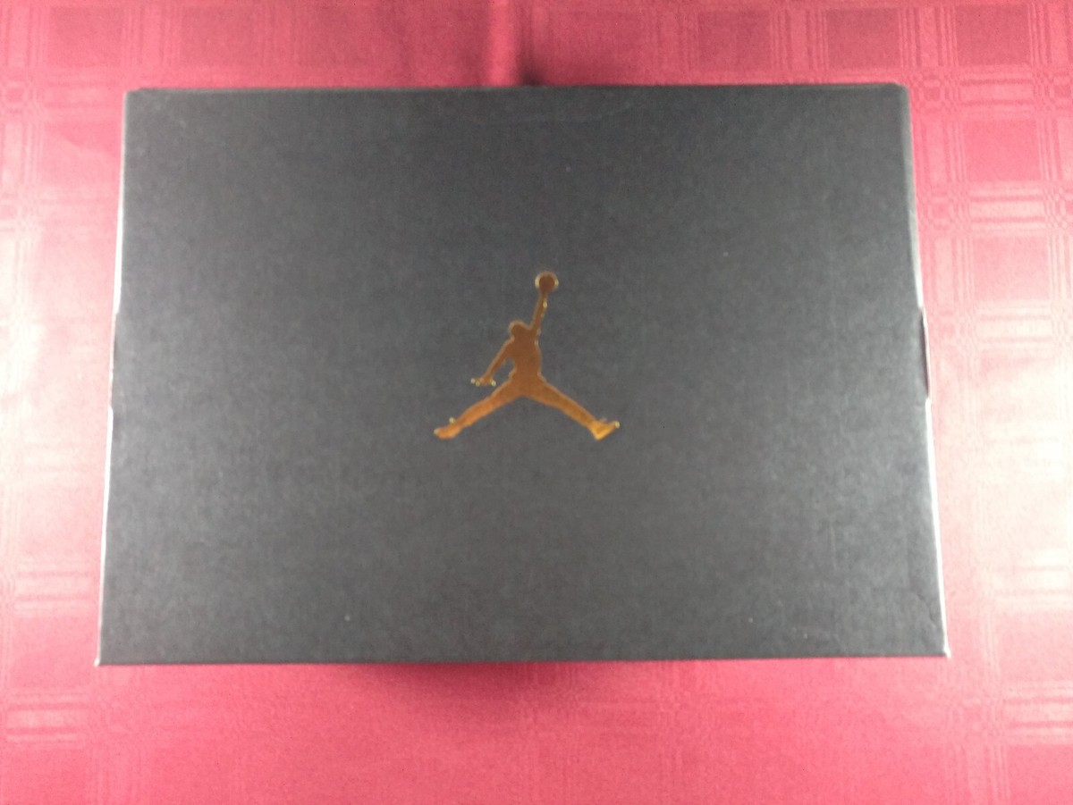 Nike Air Jordan 1 Mid Alternate Bred 2022 NEW in box red