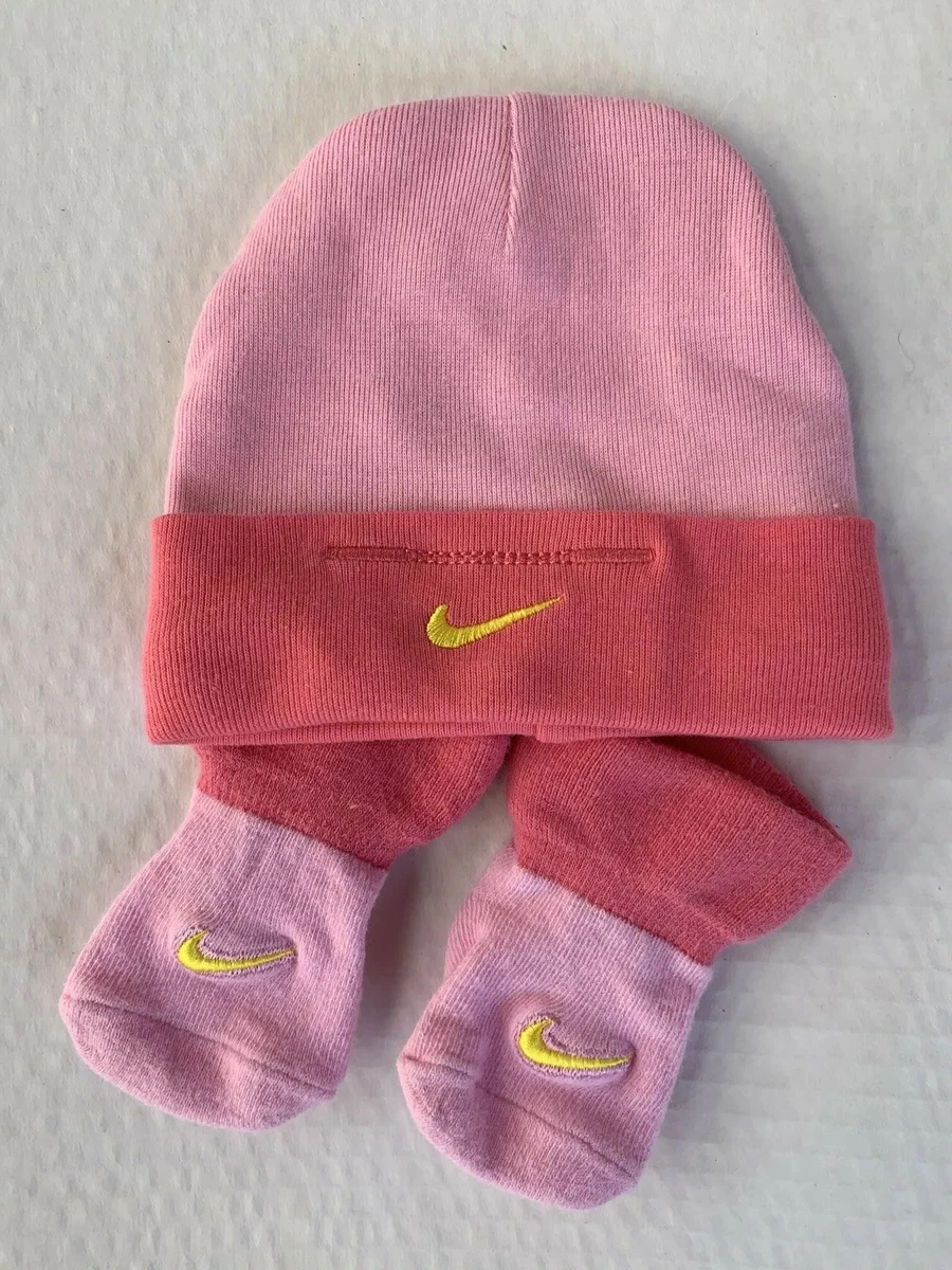 Baby nike sales hat and socks