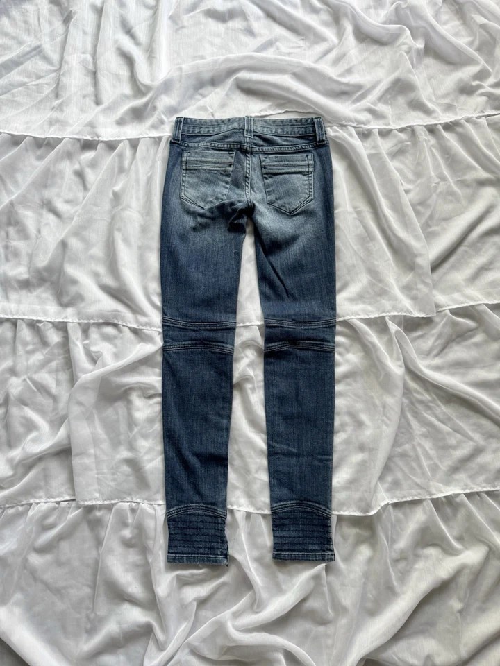 Pantalones de mezclilla para mujer Ed Hardy talla 24 tiro bajo súper ajustados Foto 4 de 4