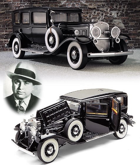 Al Capone's Armored Cadillac Diecast Model Car in 1:24 Scale by