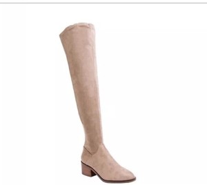 steve madden beige boots