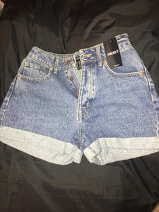 Forever 21 NWT Denim Cuffed Curvy 