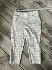 Perfect Stretch By Chico s Capri Pants Women's Size Medium White Multi Stretch