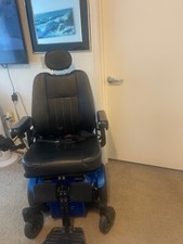 Quickie QM-710 Power Wheelchair - Black