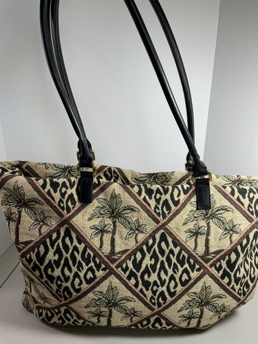 tapestry overnight bolsa