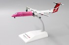 JC Wings 1:200 Qantas Link DHC-8-400 Dash 8 “Breast Cancer Foundation” VH-QOH