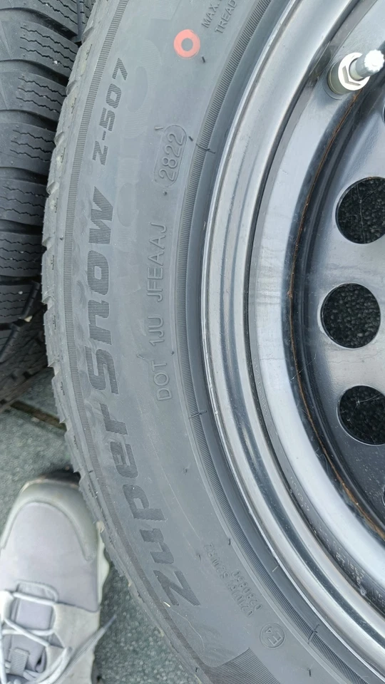 4 Winterreifen 205/55 R16 91V auf Stahlfelgen mit Reifendrucksensoren - Bild 4 von 4