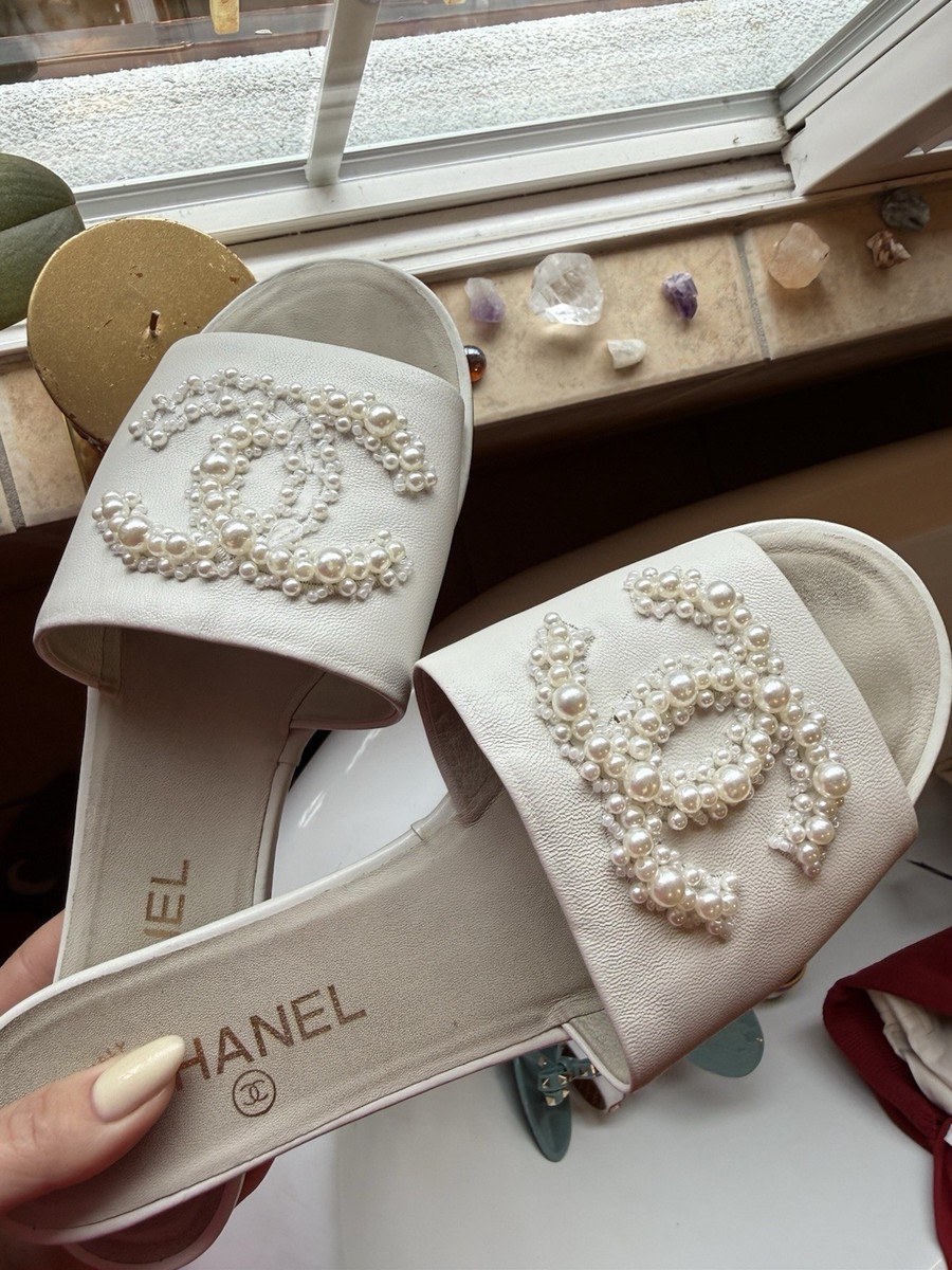 CHANEL $ 2389 Ivory White Pearl Embellished Leather Sandals Slides